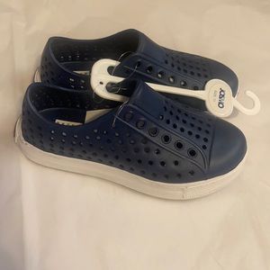 Josmo kids navy Shoes! Size 11! NWT!